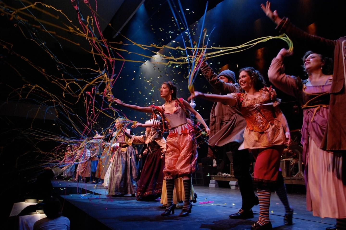 Buy A Magical Cirque Christmas New Brunswick Tickets viagogo