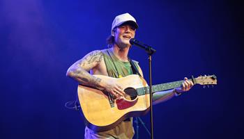 PARKING PASSES ONLY HARDY