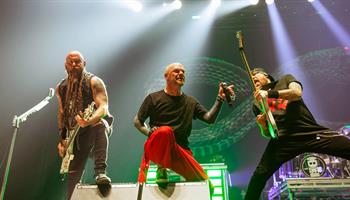 国内盤 帯付 ファイブ フィンガー デス パンチ ライブ LIVE ボーナス Five Finger Death Punch（ファイヴ・フィンガー・デス・パンチ