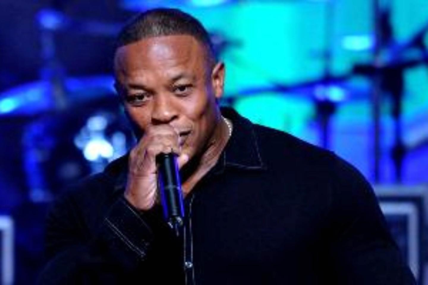 is dr dre going on tour