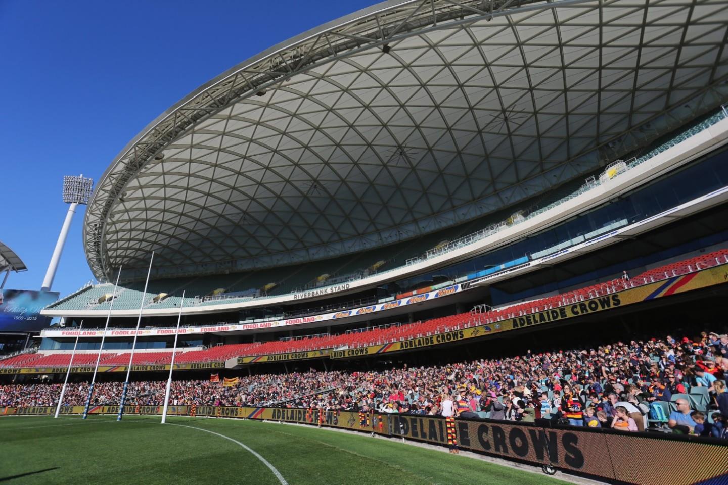 Crew билеты. Стадион Аделаида. Adelaide Crows. Туикенем (стадион). Adelaide Oval.