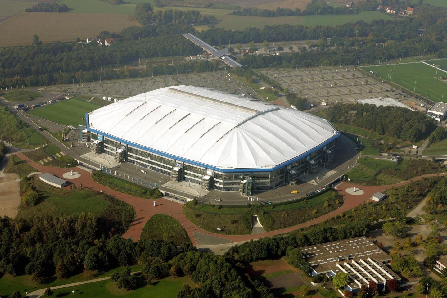 Veltins arena. Фельтинс Арена Гельзенкирхен. Veltins Arena стадион. Veltins Arena Fans. Фелтинс Арена фото.