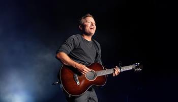 PARKING PASSES ONLY Chris Tomlin