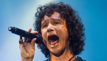 PARKING PASSES ONLY Enrique Bunbury