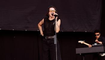 PARKING PASSES ONLY Linkin Park