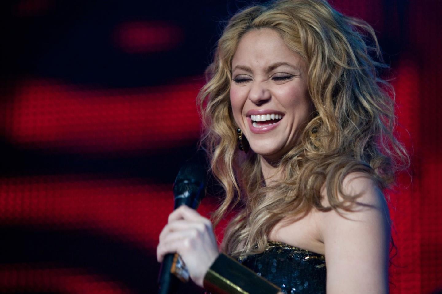 Shakira Tickets Shakira Tour and Concert Tickets viagogo