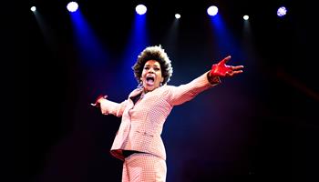 Macy Gray