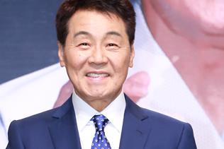 五木ひろし 神戸国際会館こくさいホール 神戸市でのチケット 21年 9月 4日 土 Viagogo