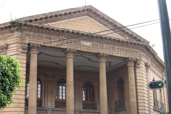 Teatro Manuel Doblado