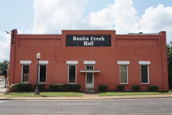 Banita Creek Hall