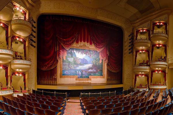 Grand 1894 Opera House