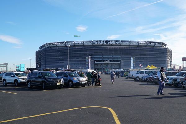 giants eagles parking pass